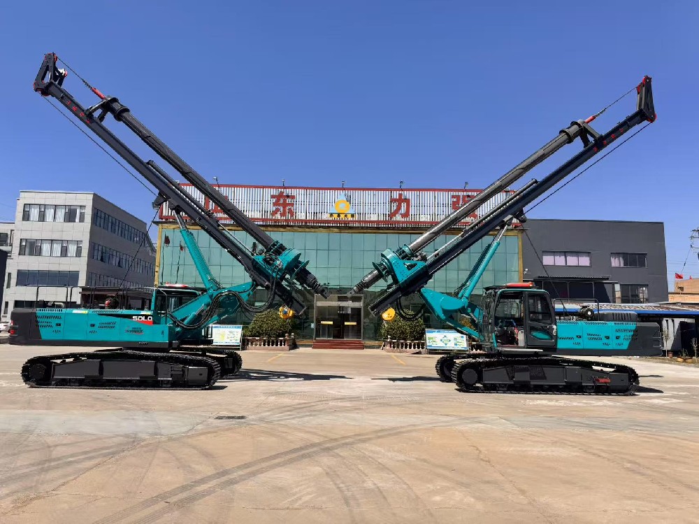 山东力强旋挖机在重大工程中的关键作用